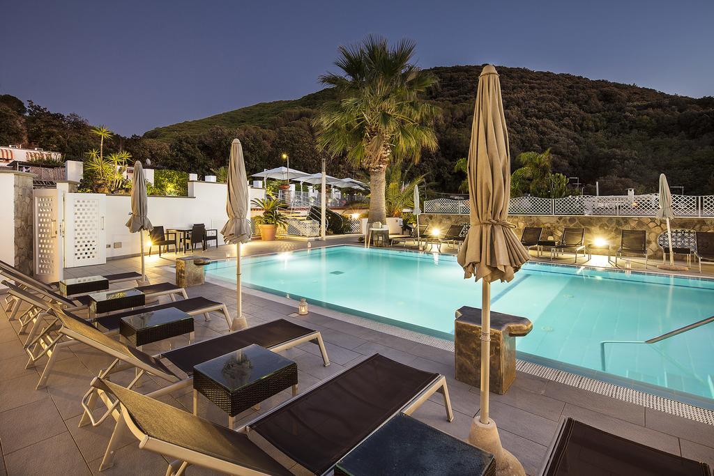 Grifo Hotel Charme & Spa Казамиччола-Терме Экстерьер фото